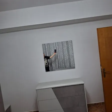 Aurora's Apartment Shkoder